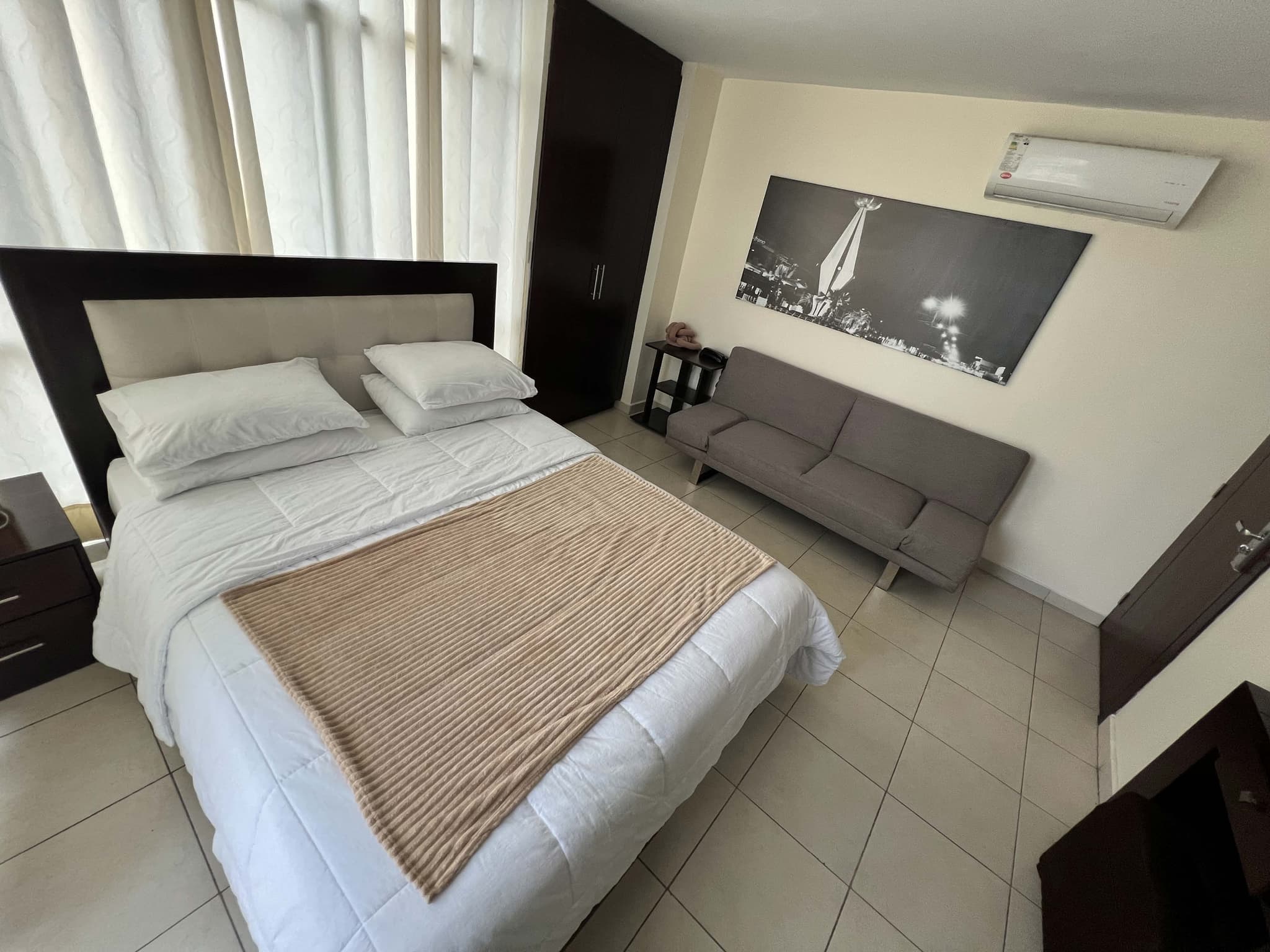 shutterstock_97623382